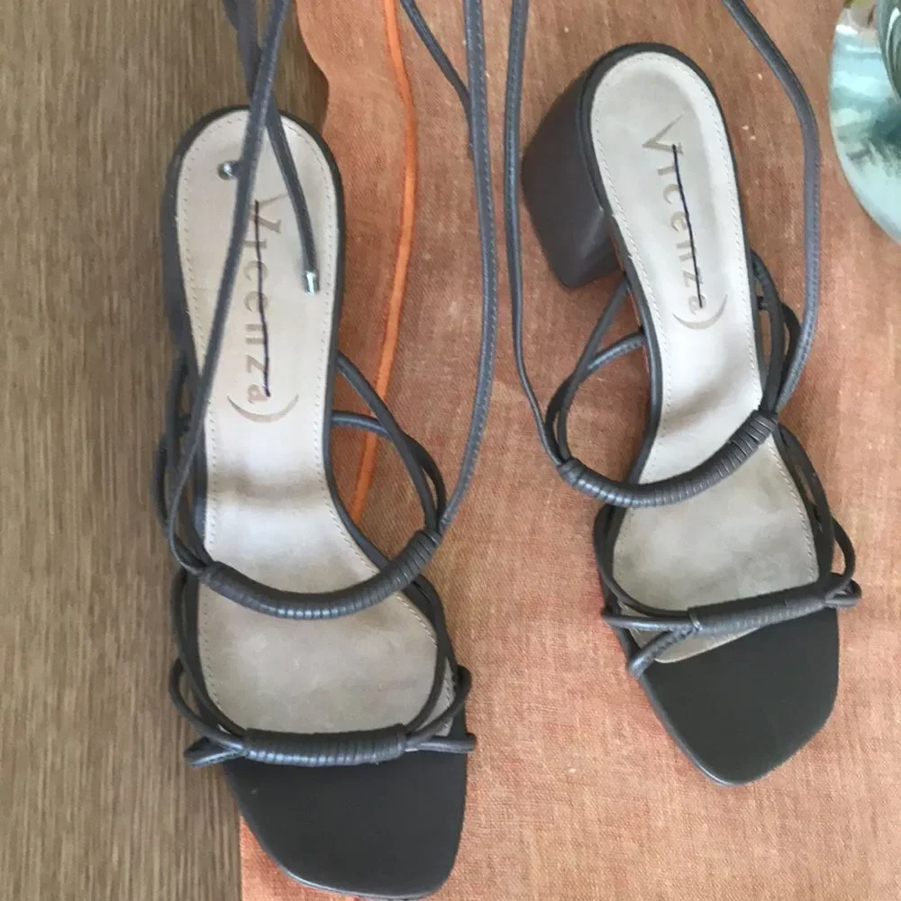 Anthropologie x Vicenza Love Struck Square Toe Wrap Heels Sandals size 11